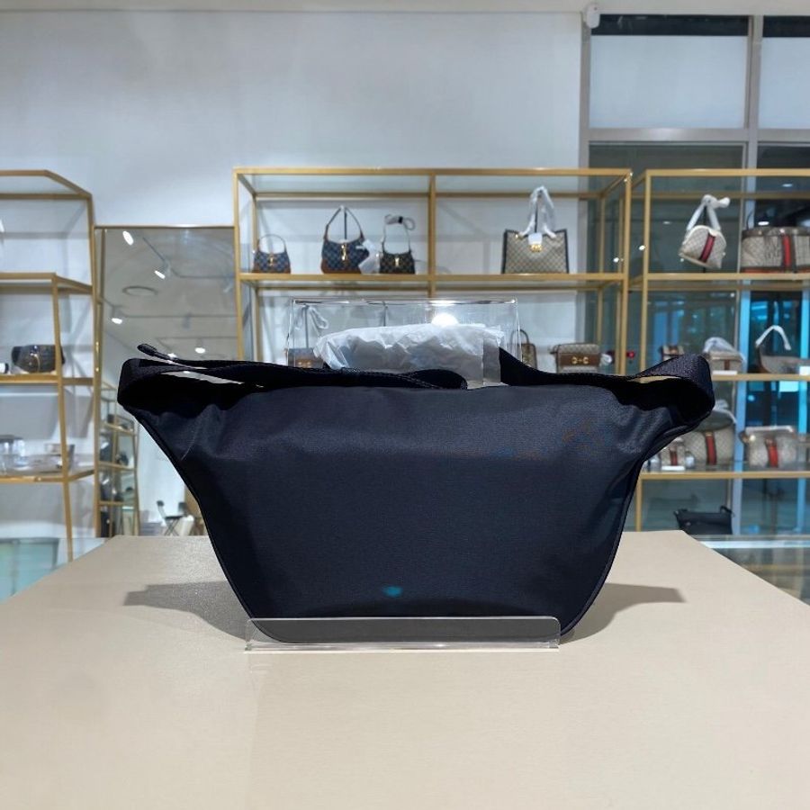 🛫早秋當季新品🛬Prada 2VL033 尼龍及 Saffiano 皮革腰包 黑色-2
