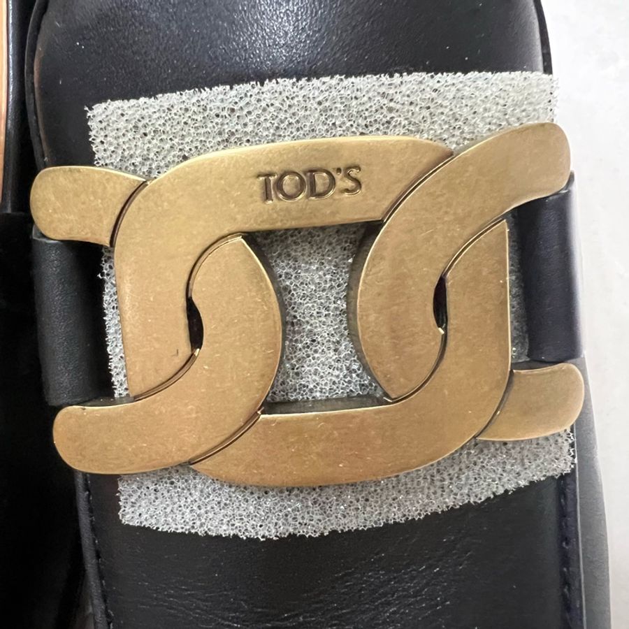 Tod’s黑色樂福鞋 Kate Loafer 金屬釦環37 1/2-16