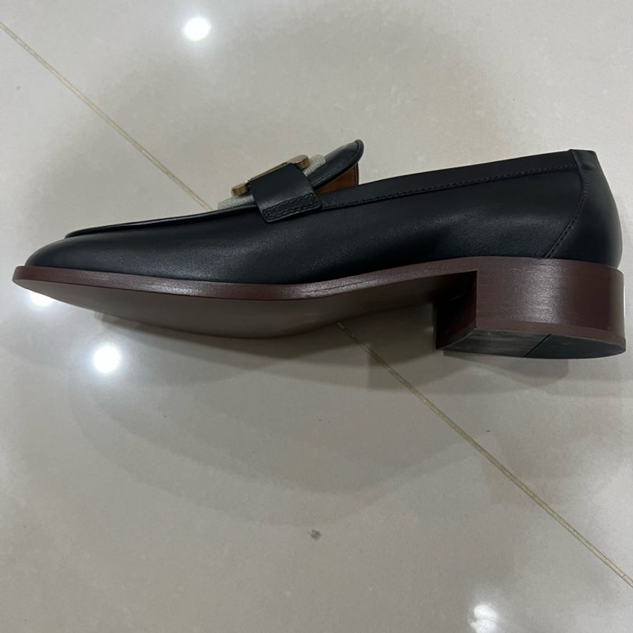 Tod’s黑色樂福鞋 Kate Loafer 金屬釦環37 1/2-6