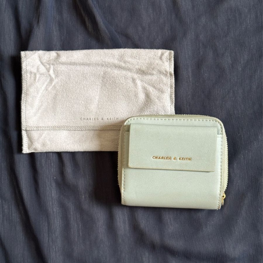 CHARLES & KEITH 拉鍊式短夾-16