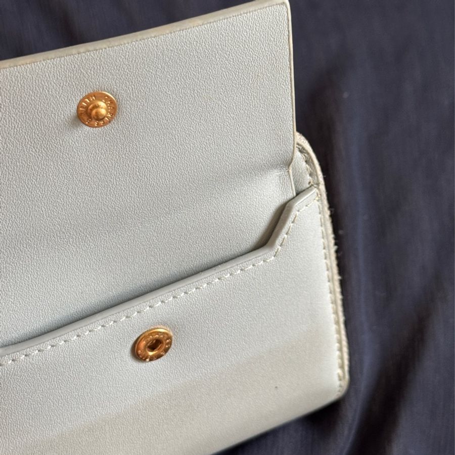 CHARLES & KEITH 拉鍊式短夾-19