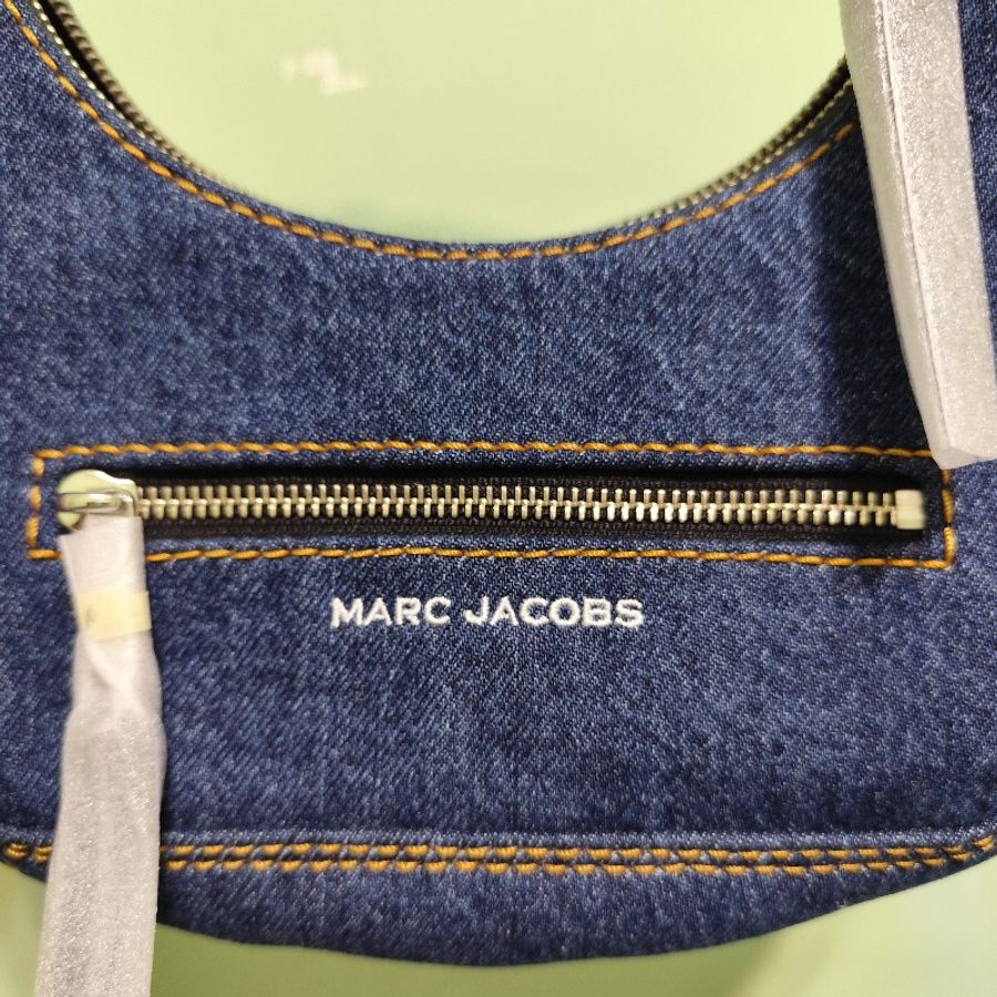 MJ Marc Jacobs 丹寧月牙肩背包 大號 全新(不可議)-20