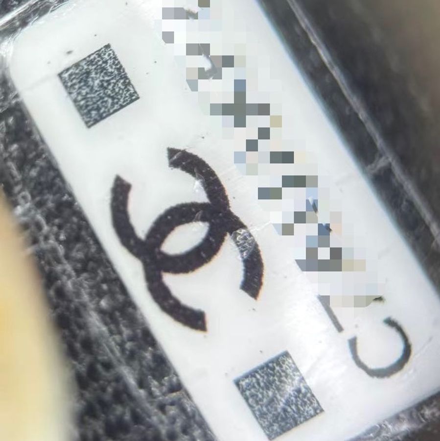 JK國際二手精品✨#CHANEL 24S荔枝牛皮相機包 黑淡金 芯片款 🈶購證-3