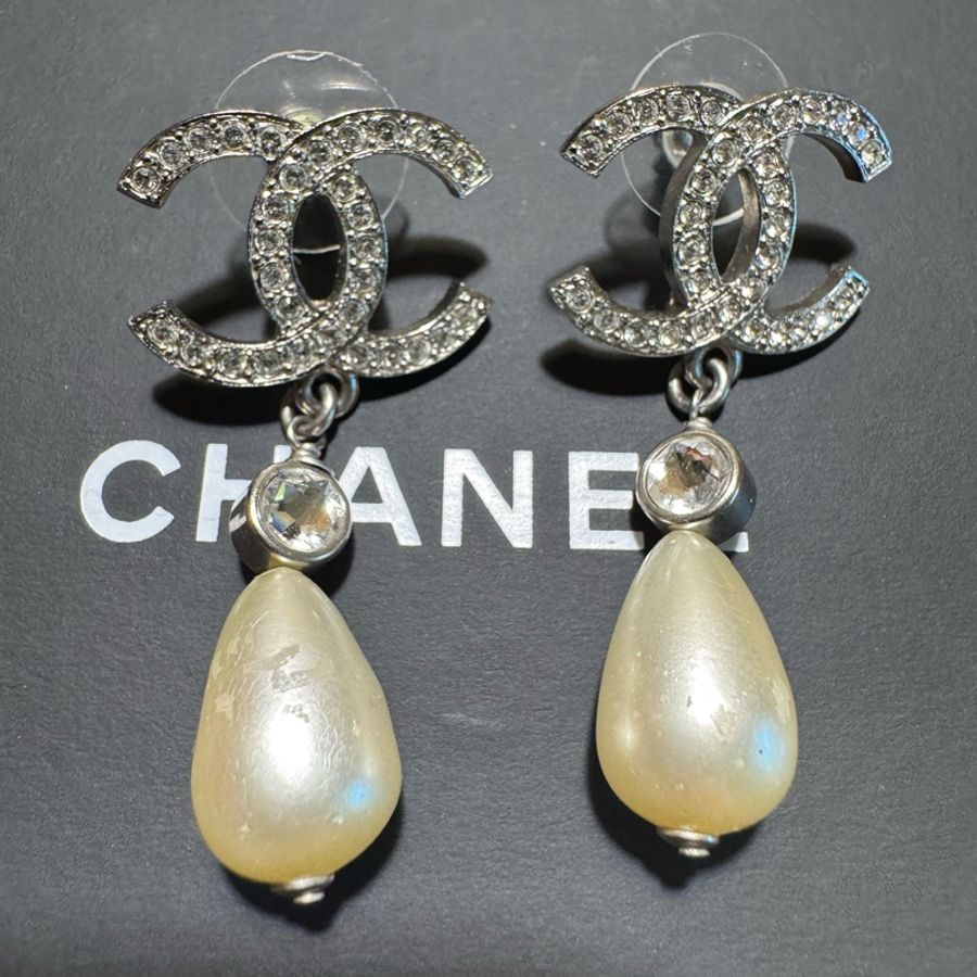 Chanel 香奈兒22C 經典雙C 滿鑽水滴珍珠耳環-1