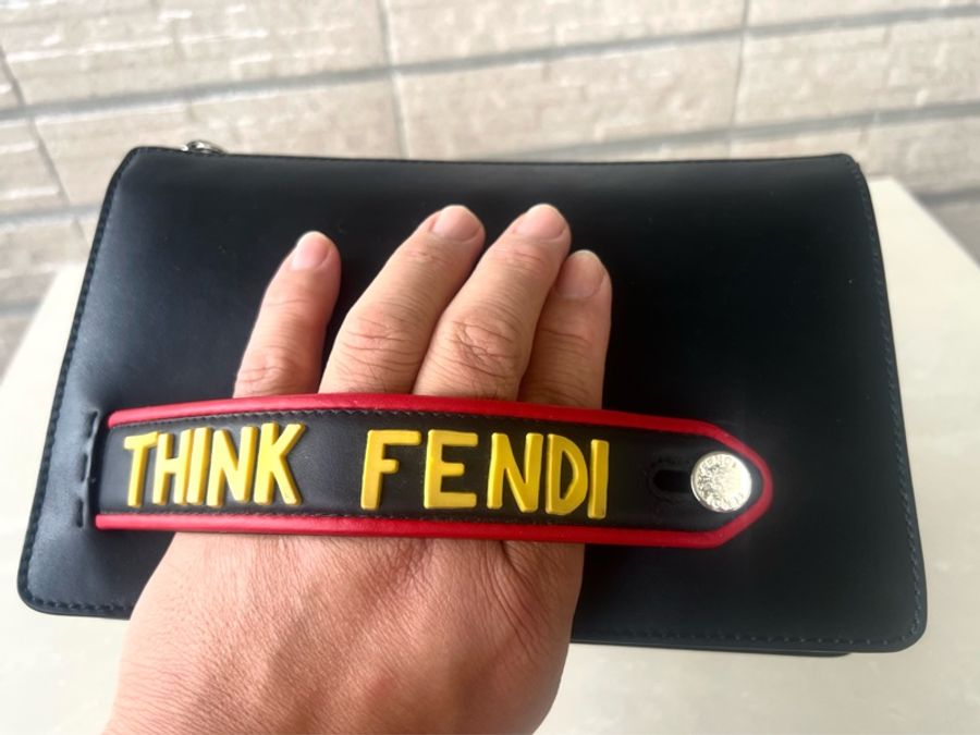 fendi 年輕設計感手拿包-2