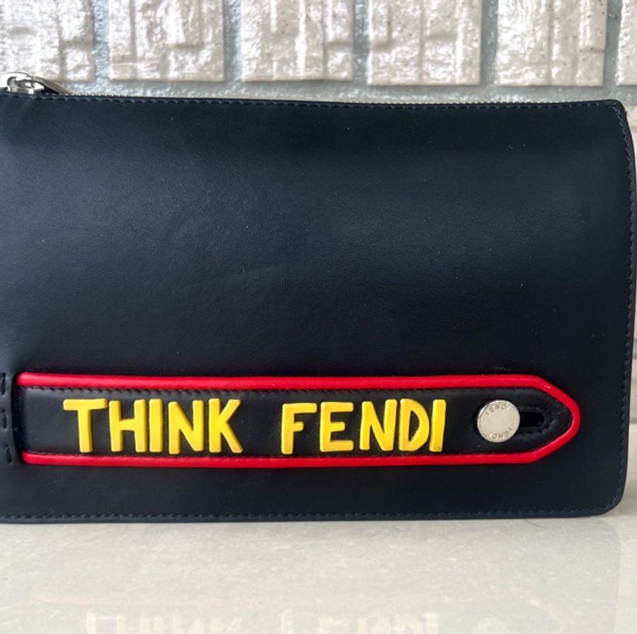 fendi 年輕設計感手拿包-6