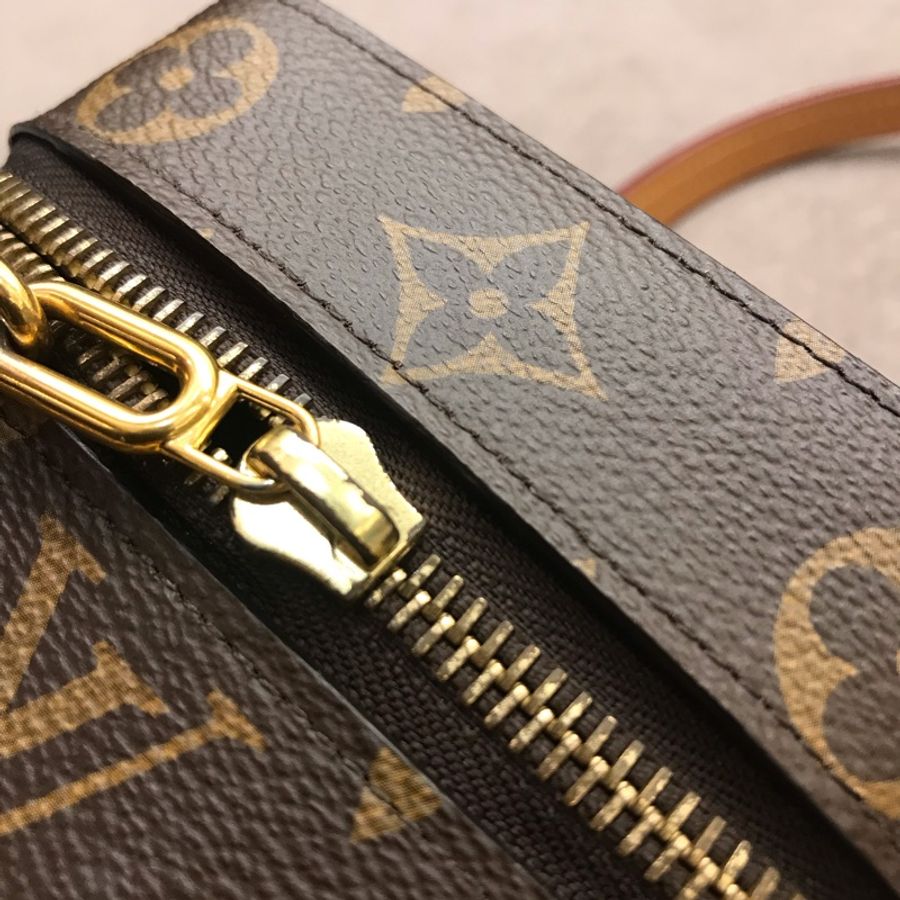 LOUIS VUITTON Phone box M44914 Monogram-13