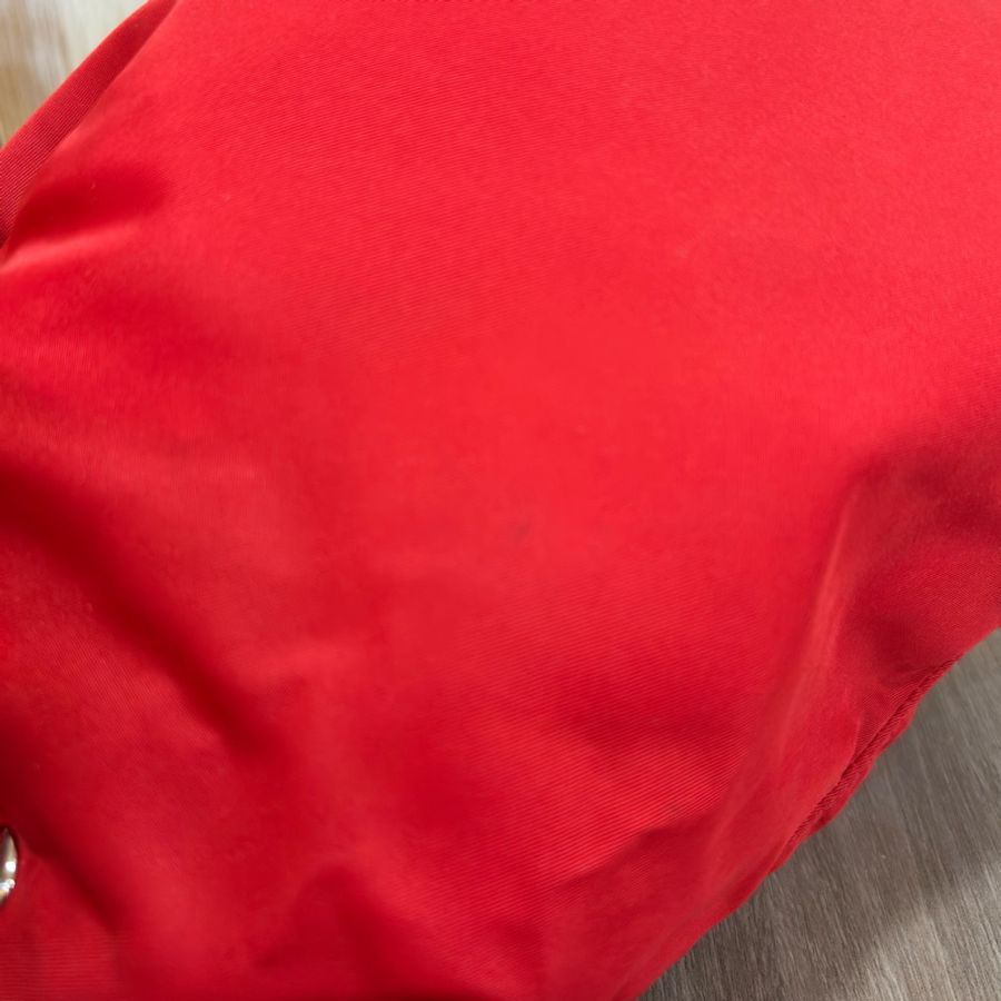 PRADA 1N0369 紅色 三角標 帆布 三角鐵牌 束口包 化妝包 收納包 萬用包-12