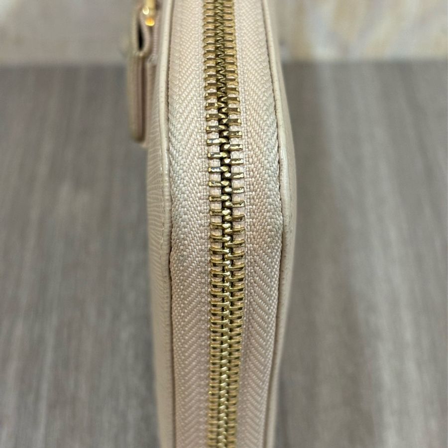Salvatore Ferragamo 粉膚色 全皮 蝴蝶結 拉鍊 零錢 發財 長夾 皮夾 錢包-1
