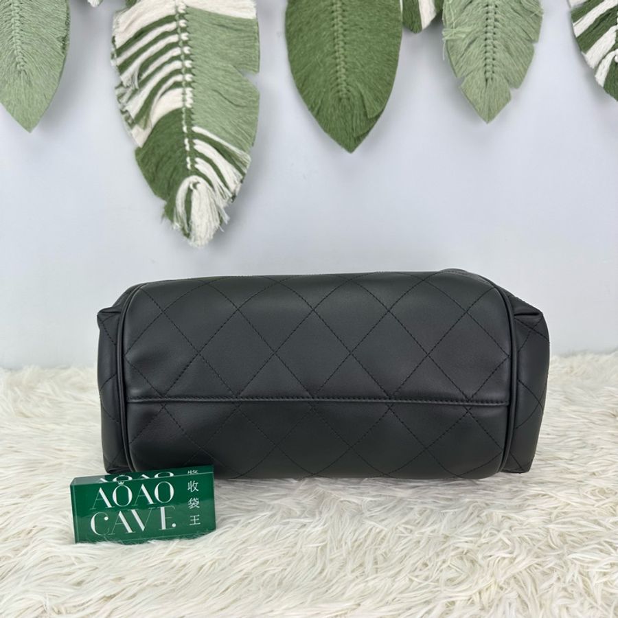 CHANEL 黑金真皮菱格子母沙灘包 Tote Bag 全套有單-6