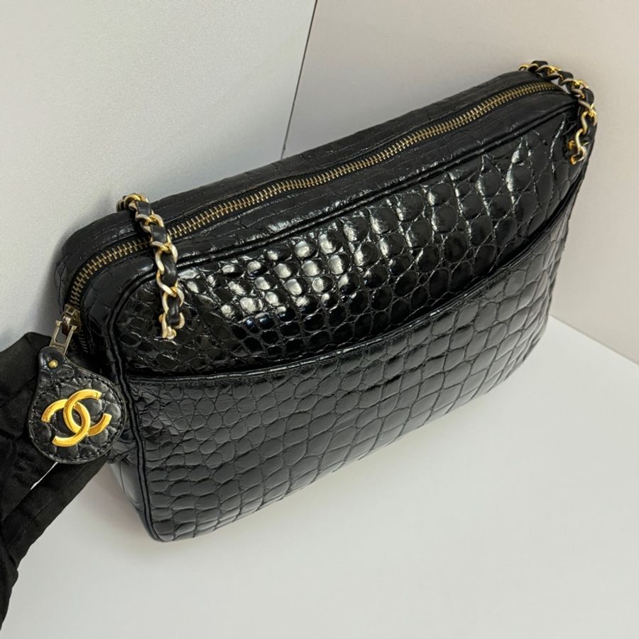 （稀世珍寶 真鱷魚皮🐊） Chanel 真鱷魚皮 黑金 相機包-2