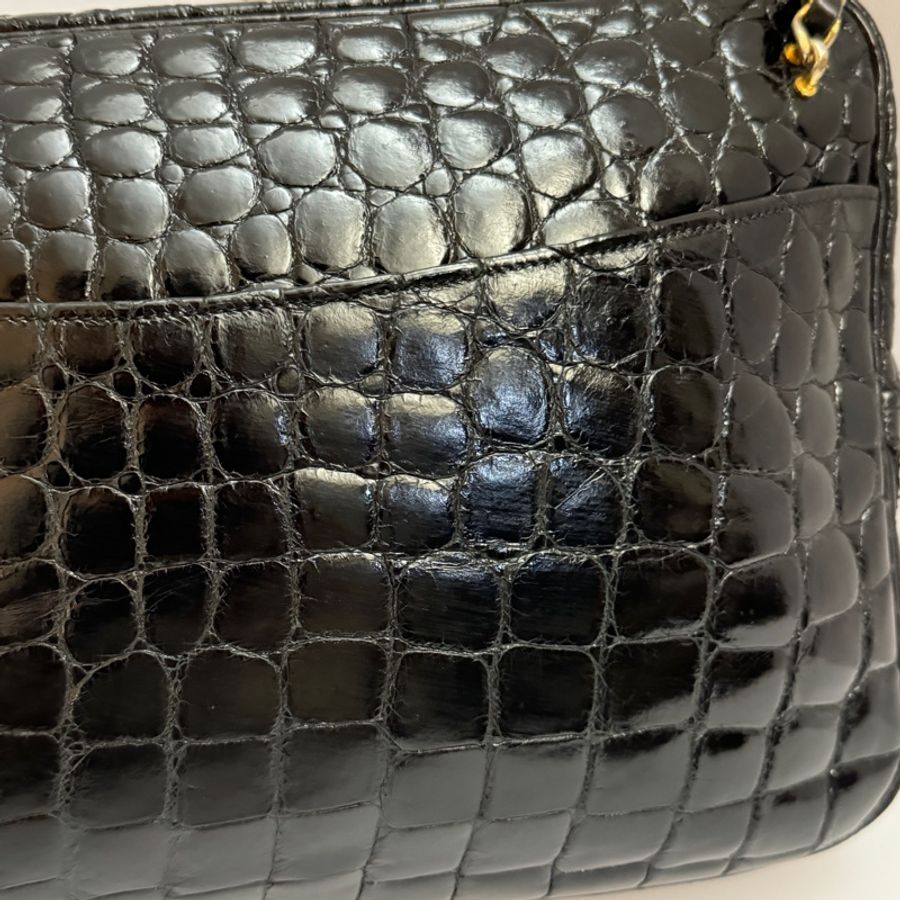 （稀世珍寶 真鱷魚皮🐊） Chanel 真鱷魚皮 黑金 相機包-7