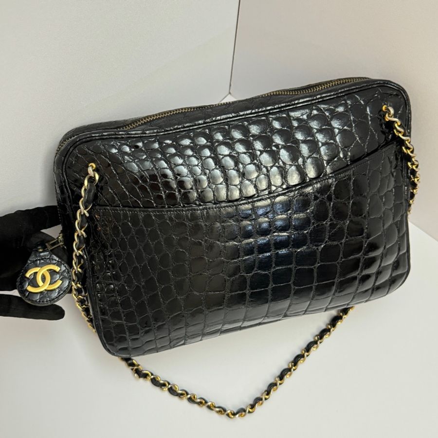 （稀世珍寶 真鱷魚皮🐊） Chanel 真鱷魚皮 黑金 相機包-13