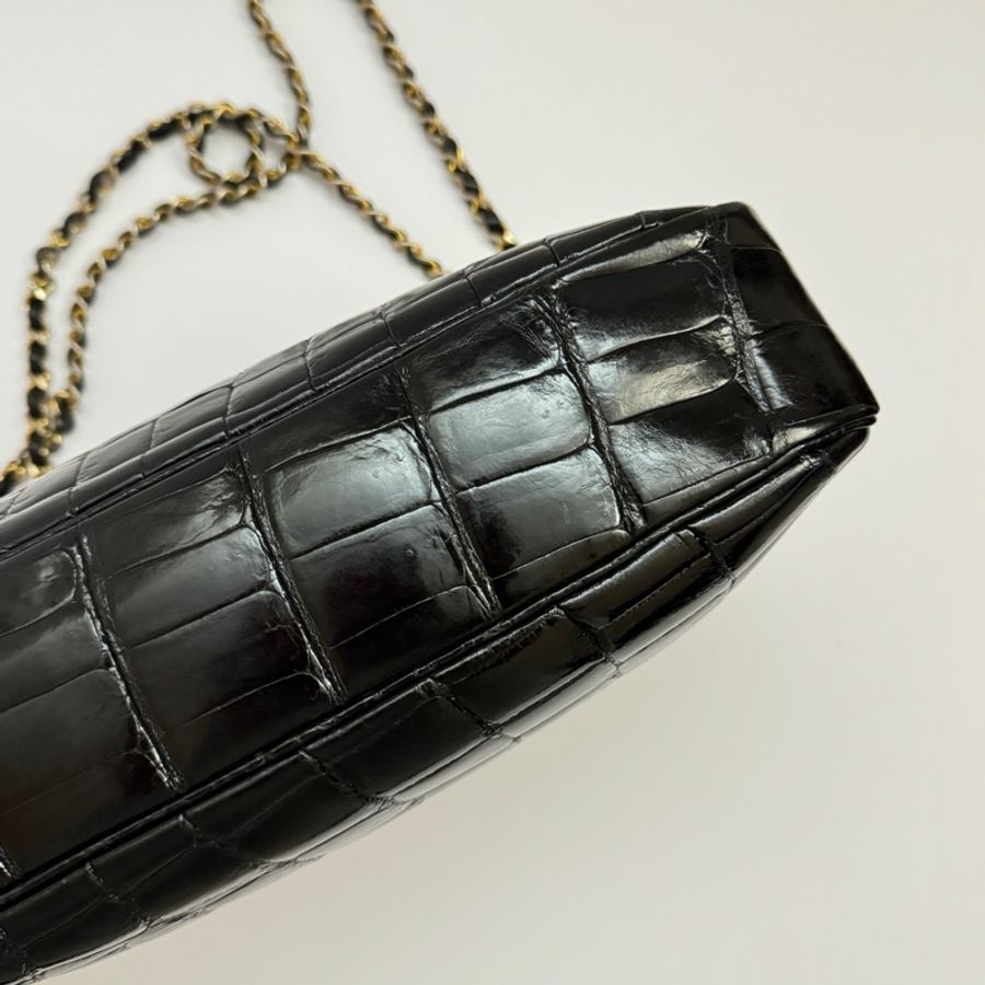 （稀世珍寶 真鱷魚皮🐊） Chanel 真鱷魚皮 黑金 相機包-17