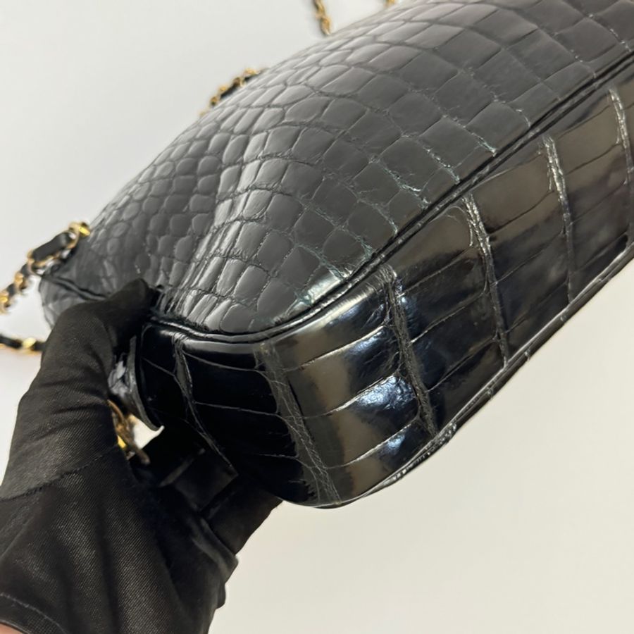 （稀世珍寶 真鱷魚皮🐊） Chanel 真鱷魚皮 黑金 相機包-19