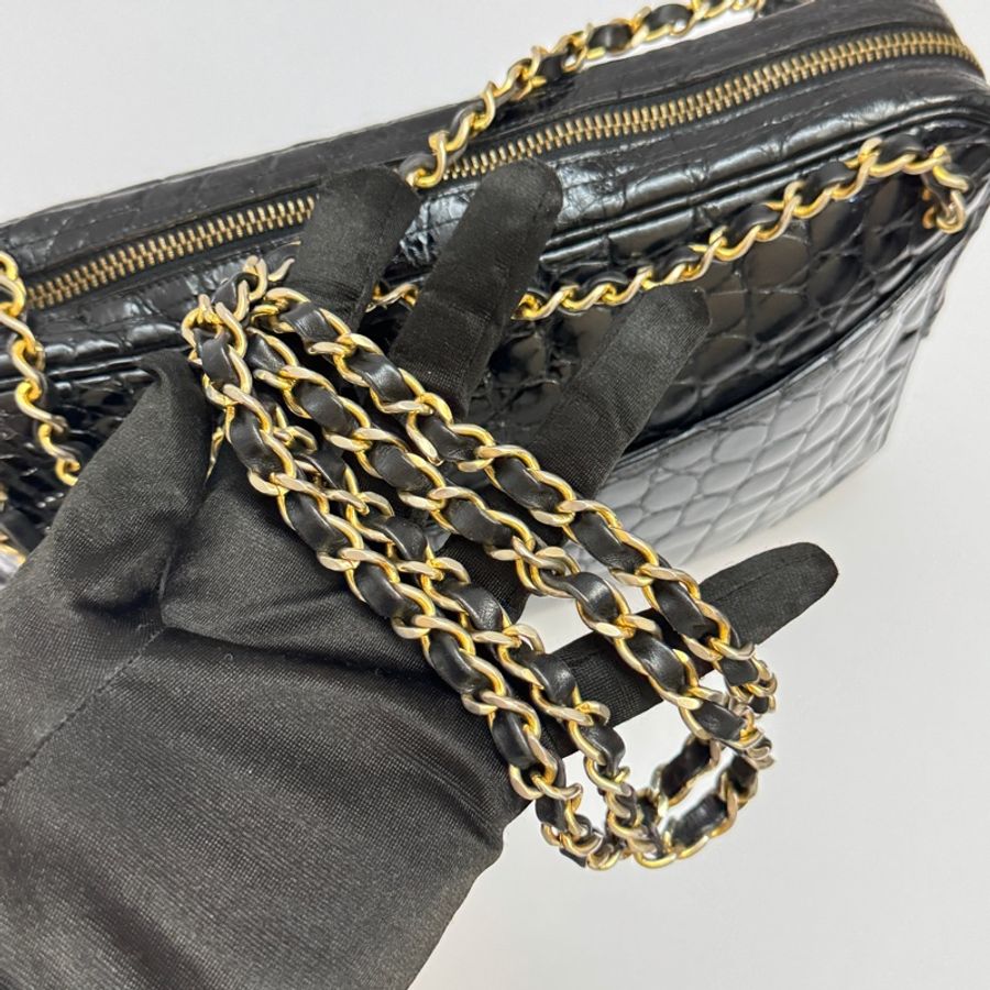 （稀世珍寶 真鱷魚皮🐊） Chanel 真鱷魚皮 黑金 相機包-22