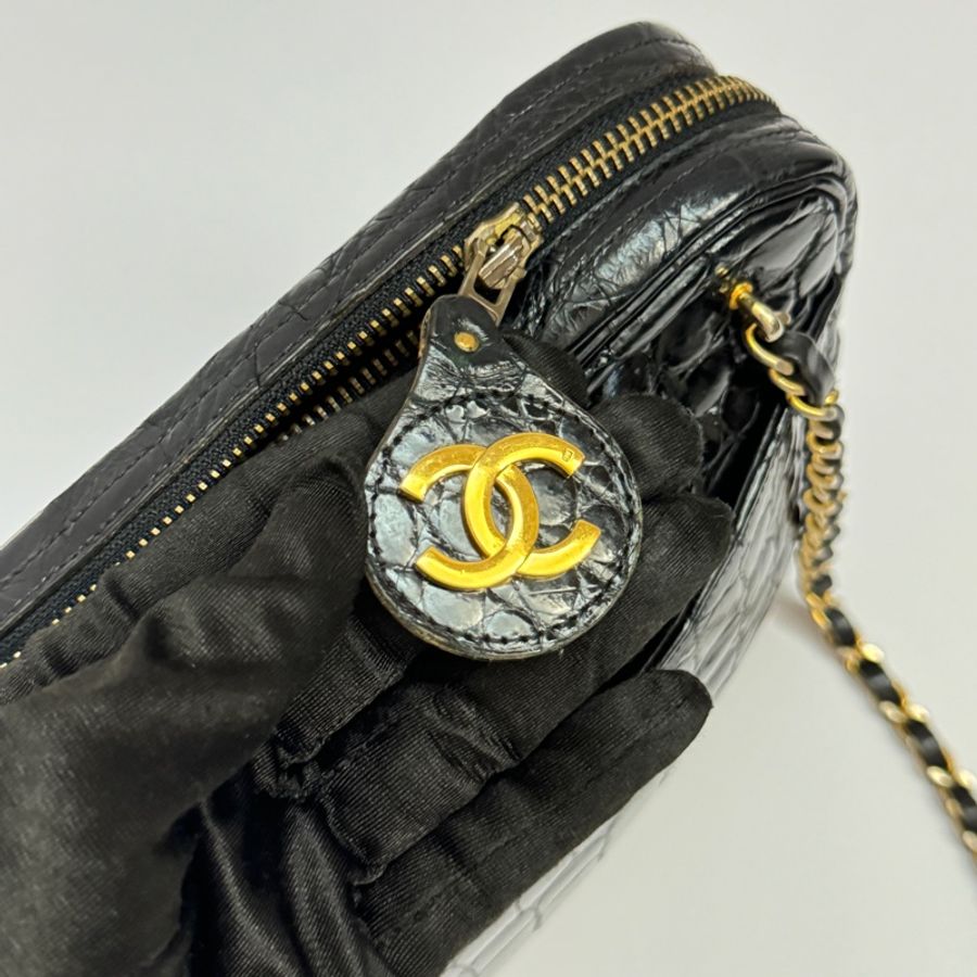 （稀世珍寶 真鱷魚皮🐊） Chanel 真鱷魚皮 黑金 相機包-25