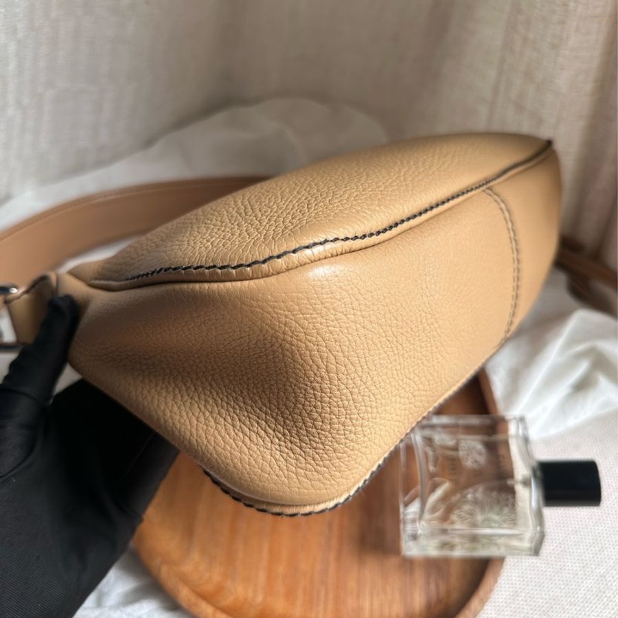 Chanel Vintage 亮麗奶茶長流蘇牛皮腋下包-7