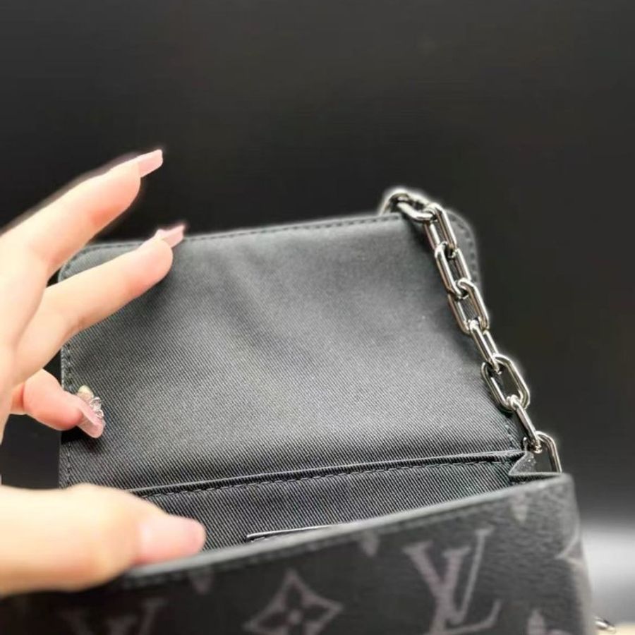 Lv Steamer nano mini 黑花,男女同款 全新 配件塵袋盒子購證-1