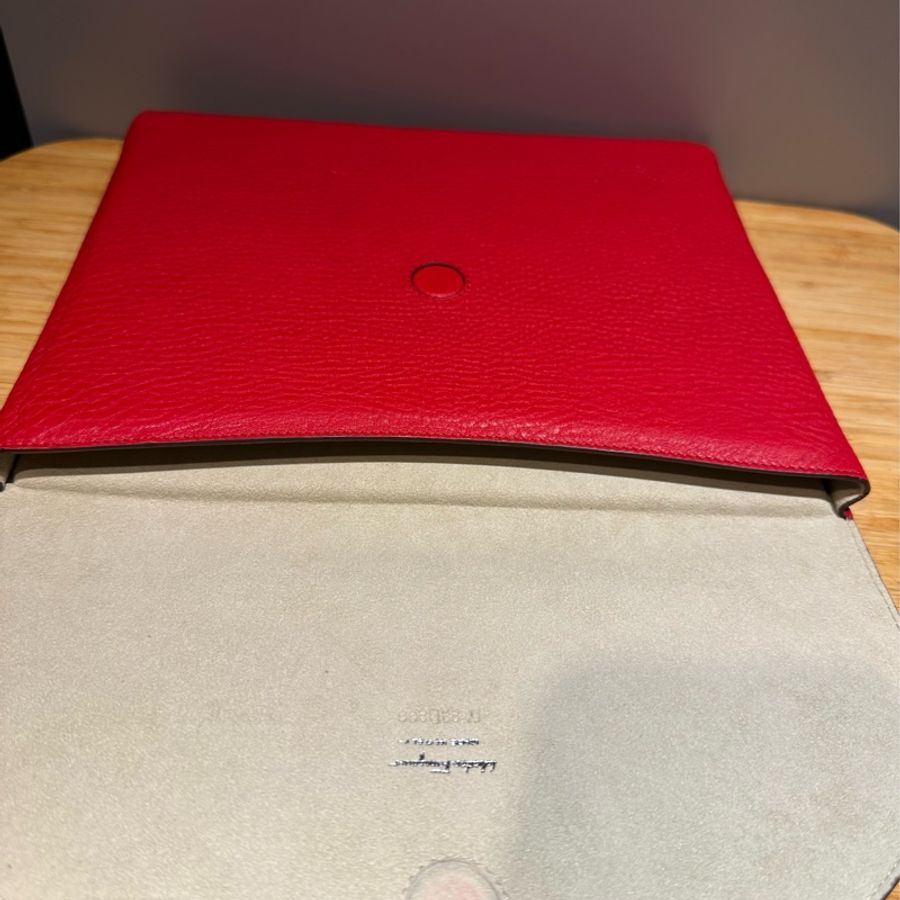 Salvatore Ferragamo紅色皮革手拿包-12