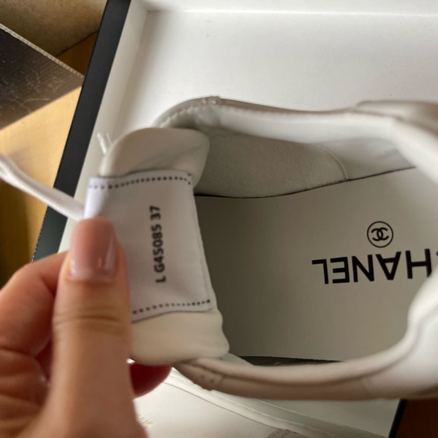 Chanel 經典燙金小白鞋-11