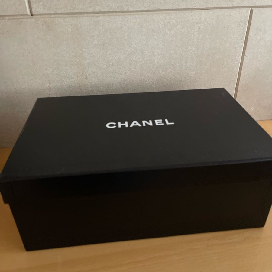 Chanel 經典燙金小白鞋-12