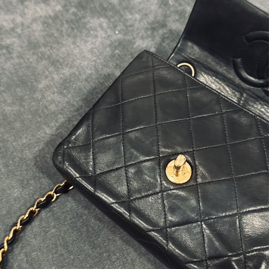 #全網最低 #絕版收藏品🔥 香奈兒黑金方胖子帶24k金 超亮金扣💓-33