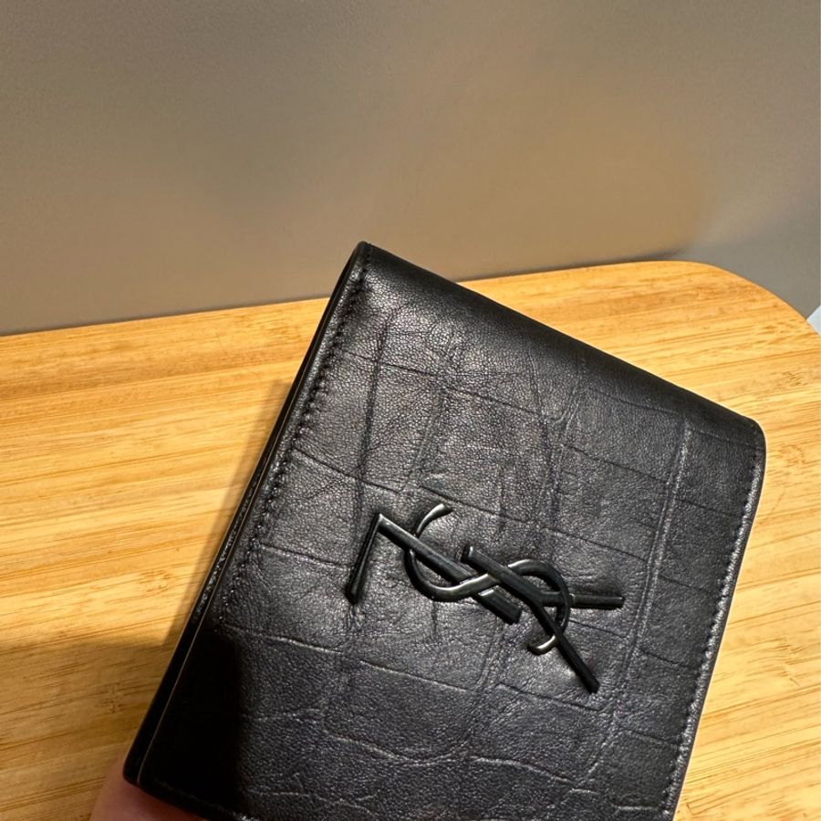 SAINT LAURENT 黑色皮革短夾-16