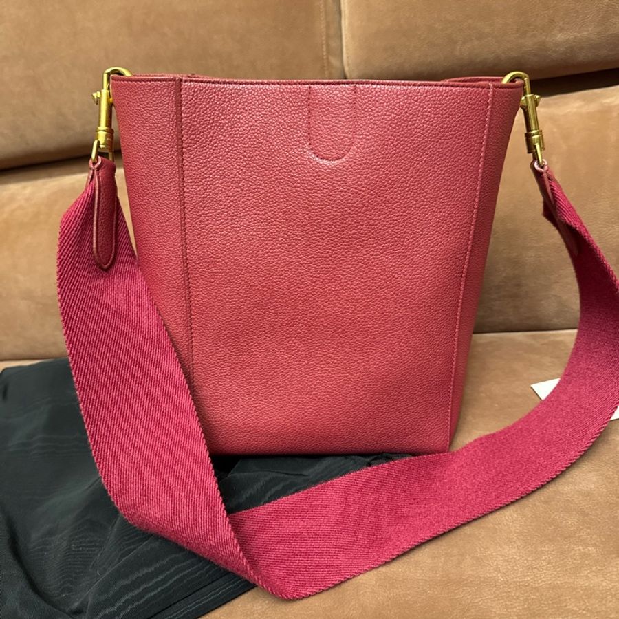 Celine sangle bucket small 水桶包 小號 酒紅色/紅莓色-11