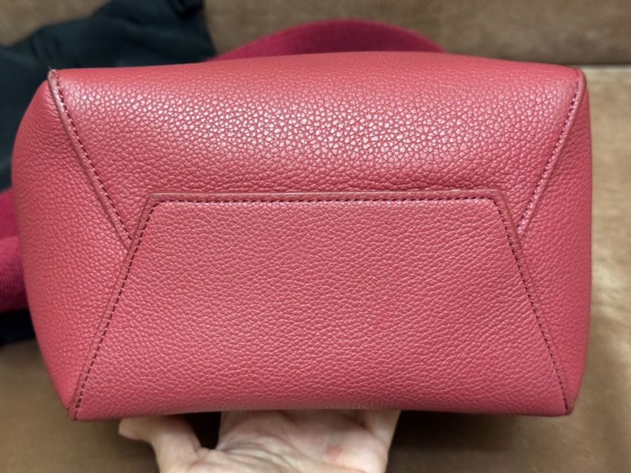 Celine sangle bucket small 水桶包 小號 酒紅色/紅莓色-12