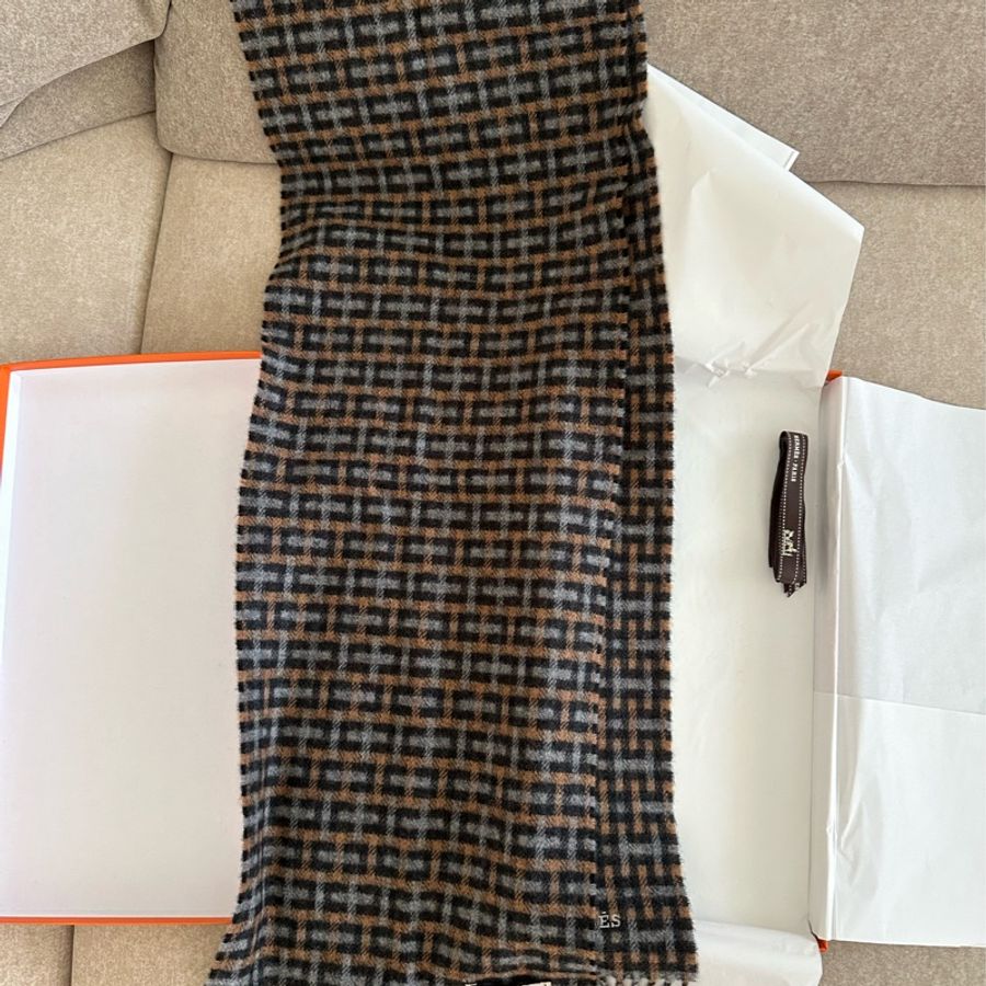 全新 Hermes 愛馬仕cashmere H格紋圍巾-6