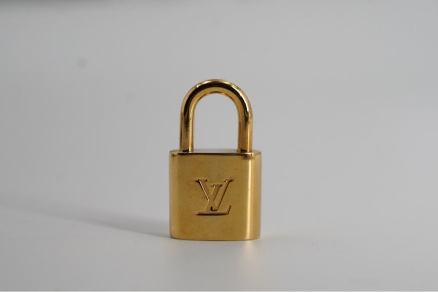 LOUIS VUITTON 路易威登 LV 鎖頭 鑰匙 行李箱鎖 可當項鍊或鑰匙圈-6