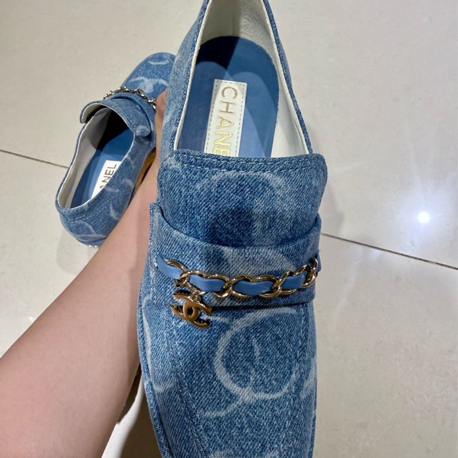 CHANEL-8