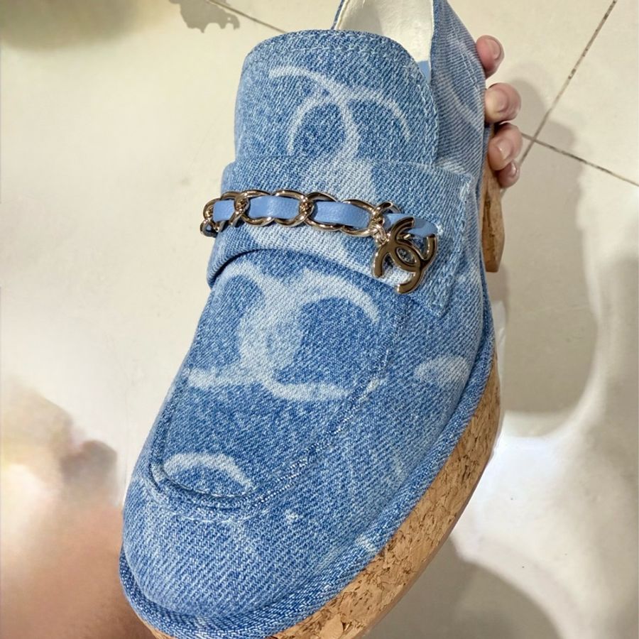 CHANEL-17