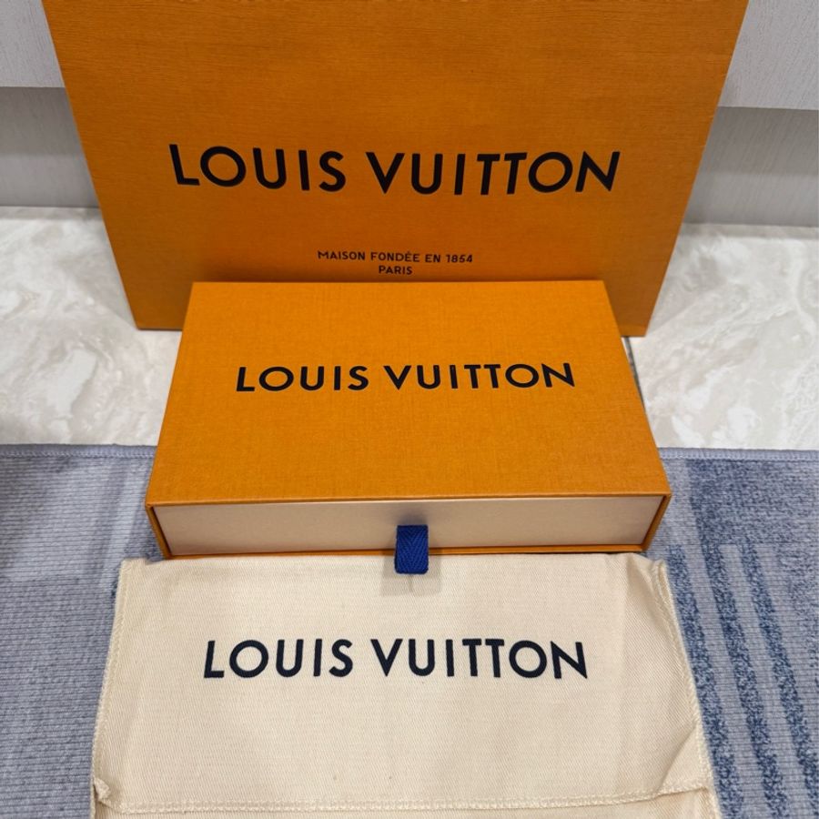 Louis Vuitton.LV.Pont-Neuf 牛皮壓紋釦式長夾(M61833-黑)-15