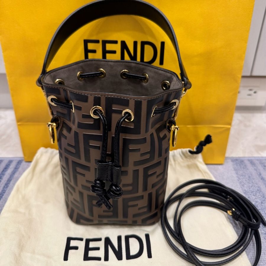 Fendi水桶包 可手提斜背水桶包 小牛皮-5