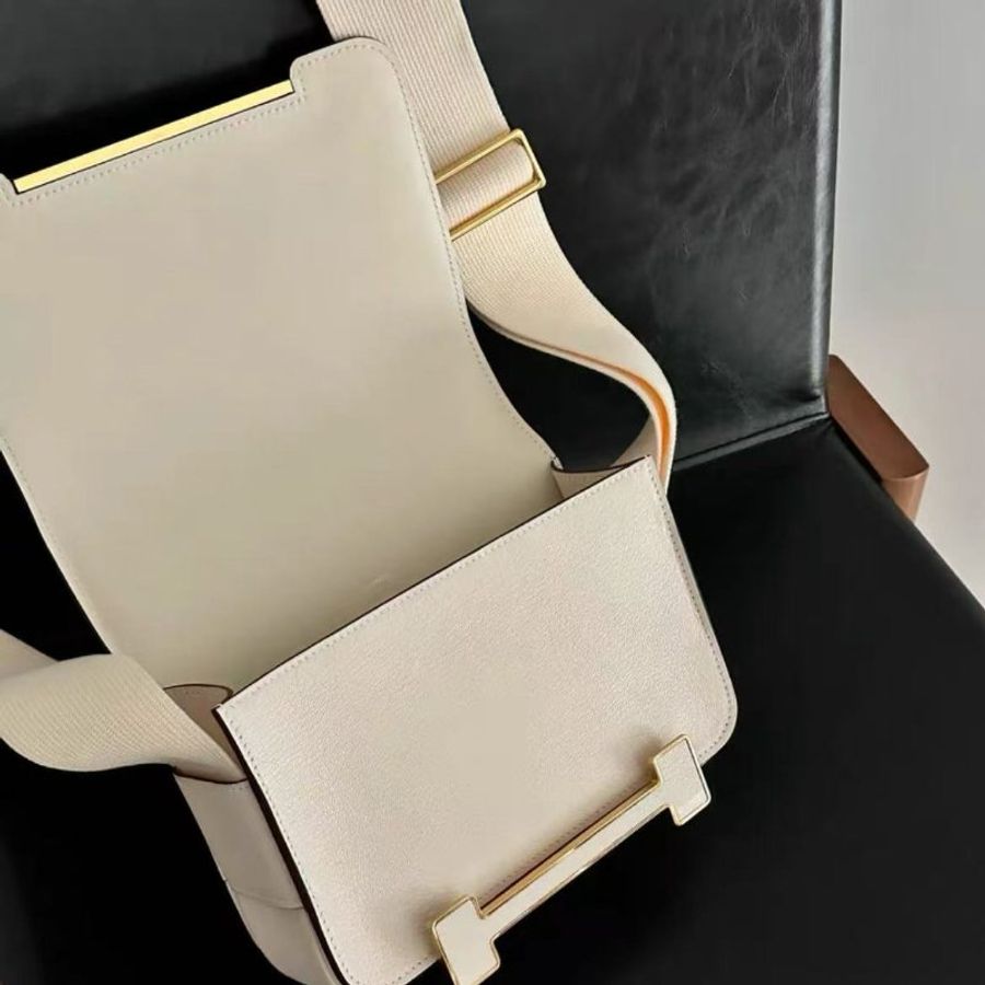 Hermes 奶油白金扣geta木屐包u刻山羊皮 21.5*13*5cm,99新 配件塵袋 原價近26萬-2
