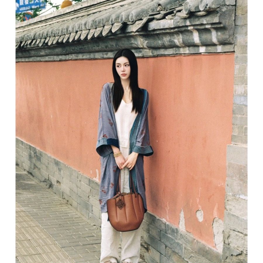 Loewe 焦糖色貝殼包-5