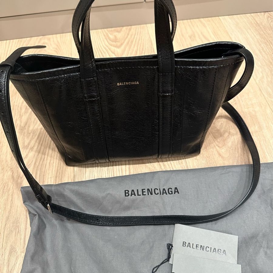 Balenciaga 巴黎世家Barbes Small East-West Shopper Bag 羔羊皮托特包-0