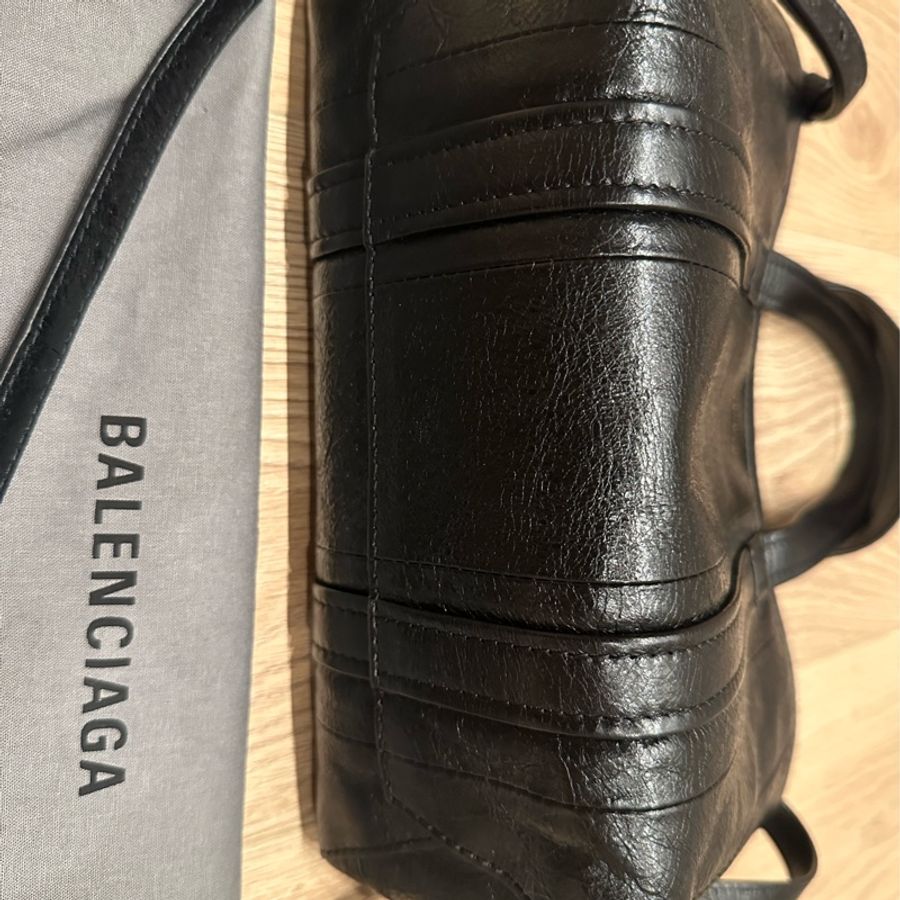 Balenciaga 巴黎世家Barbes Small East-West Shopper Bag 羔羊皮托特包-3