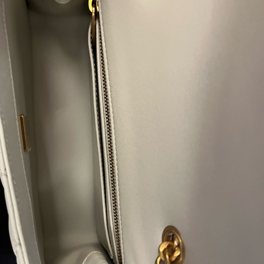 Chanel 20 mini Classic Flap 山茶花調節扣-11