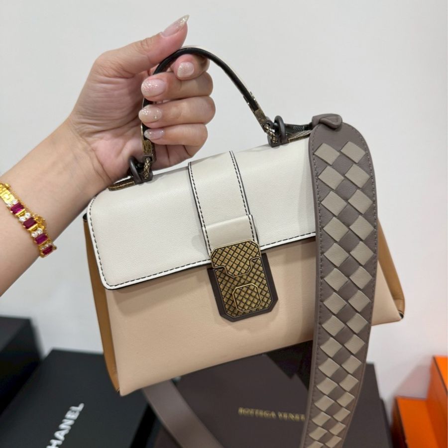 BOTTEGA VENETA BV MINI PIAZZA 米白 裸粉色 全皮 郵差包 手提包 肩背包 斜背包-12