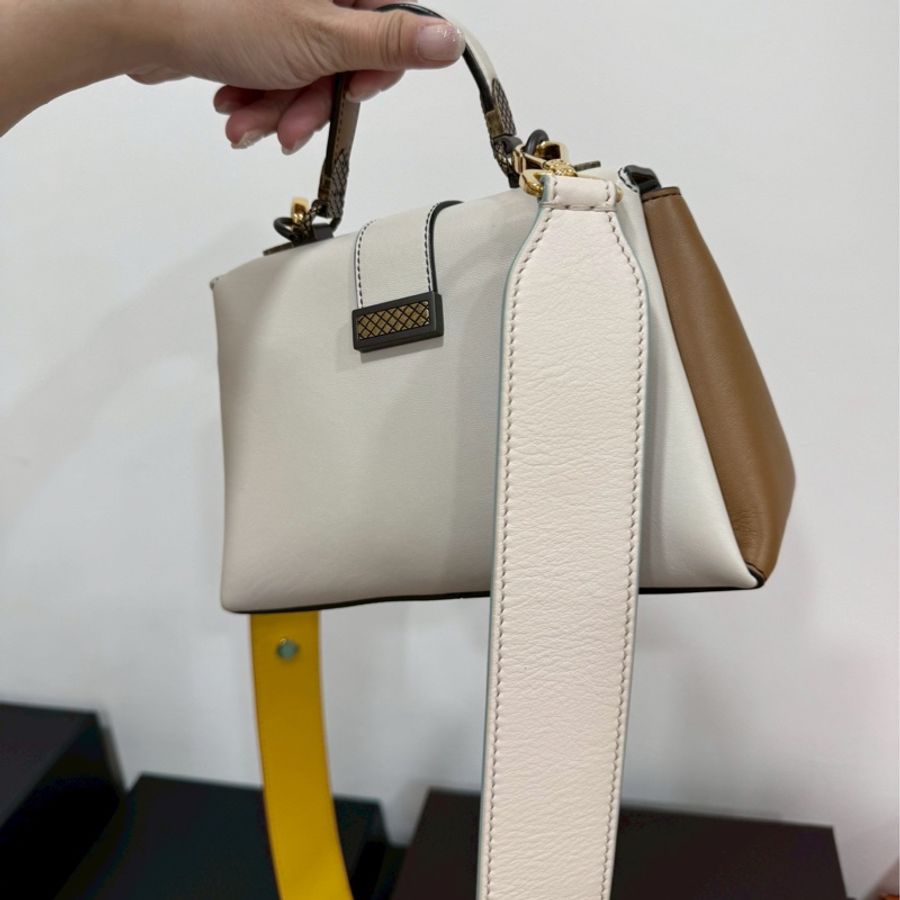 BOTTEGA VENETA BV MINI PIAZZA 米白 裸粉色 全皮 郵差包 手提包 肩背包 斜背包-32