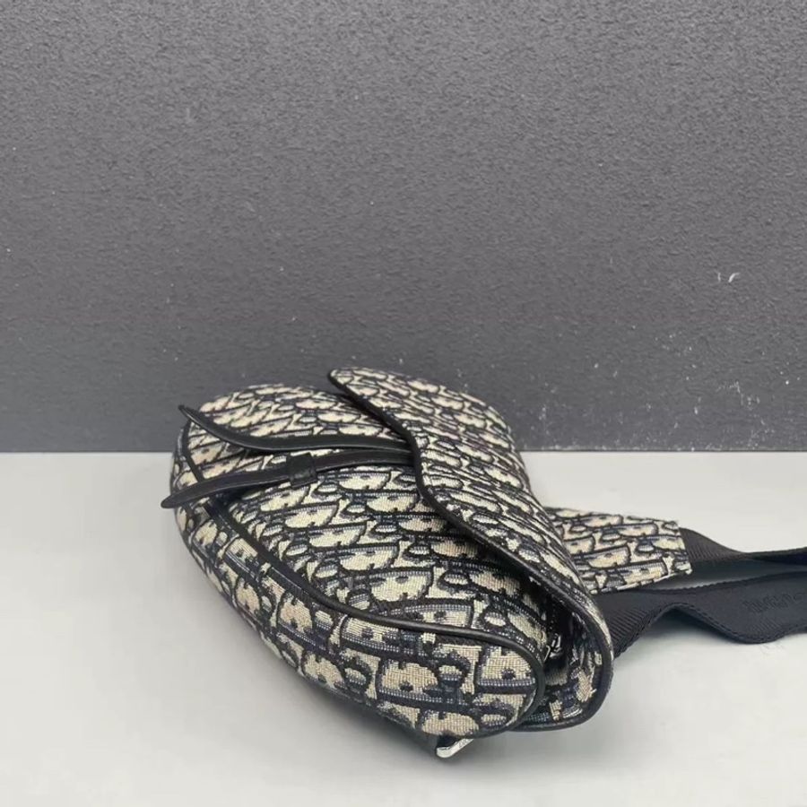🈶專櫃購證Dior Saddle刺繡老花馬鞍包 芯片款 全配99🆕-14