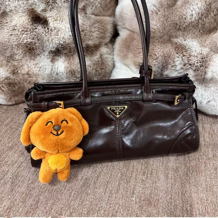 2025新品 Prada Bonnie 中號皮革手袋-6