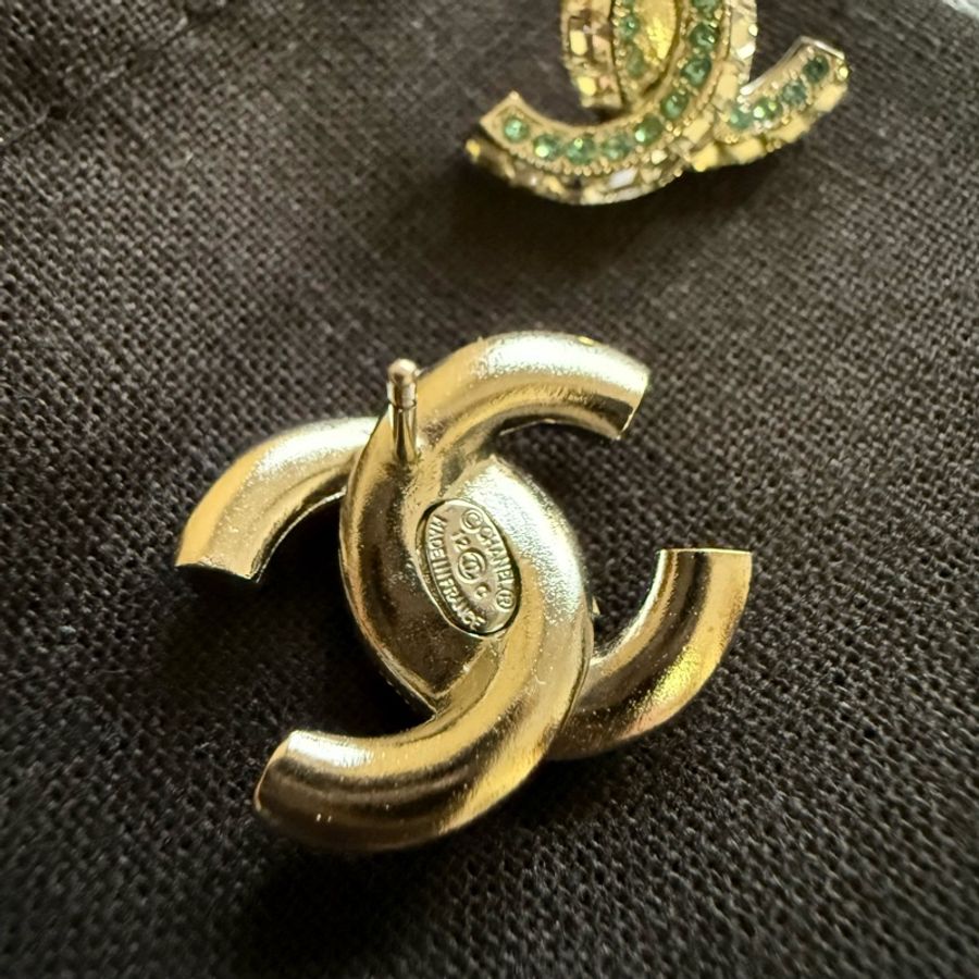 Chanel CC earrings 12C 香奈兒藍色水鑽銀色耳環-9