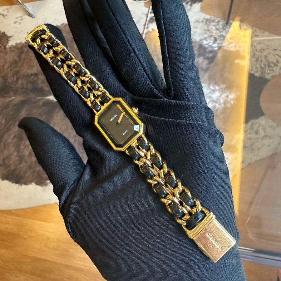 Chanel香奈兒黑金方糖手錶M碼-1