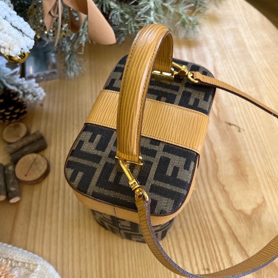 Fendi Mini Vintage Vanity中古 水波紋盒子 稀有 黃皮 芬迪-1