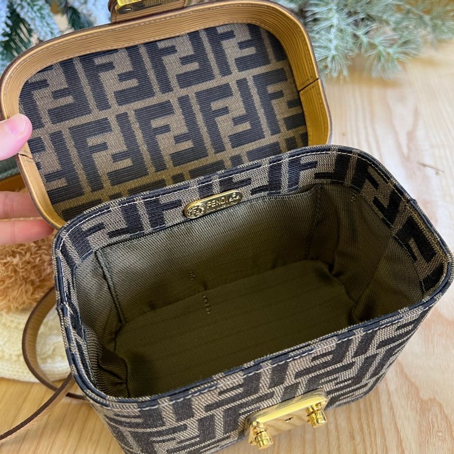 Fendi Mini Vintage Vanity中古 水波紋盒子 稀有 黃皮 芬迪-7
