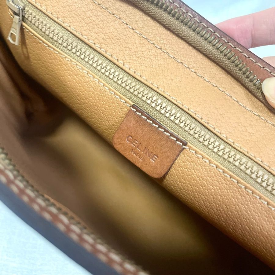 Celine 拉鍊凱旋門經典信封斜挎包-21
